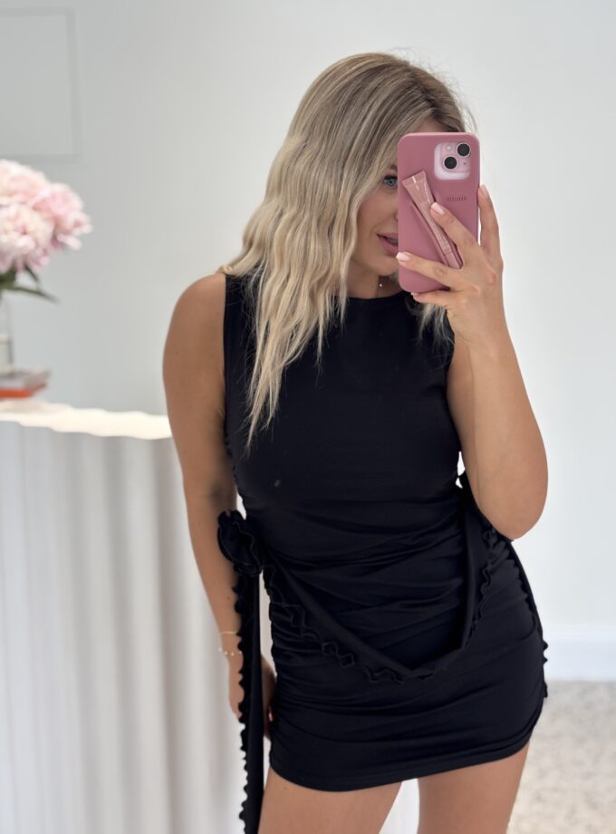 Sukienka Czarna / Biała na ramiączka