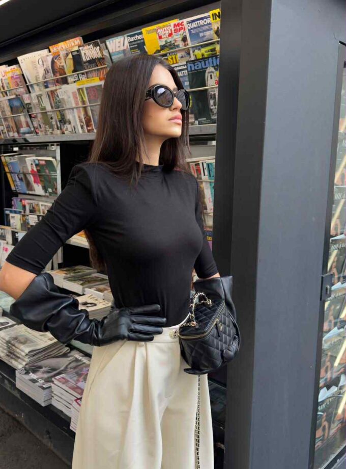 Półgolf Biały / Czarny