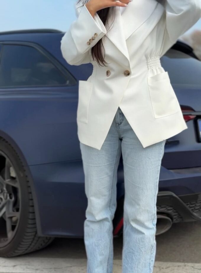 Marynarka Taliowana White