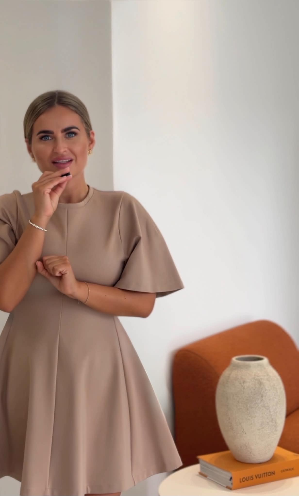 Sukienka Calineczka Beige