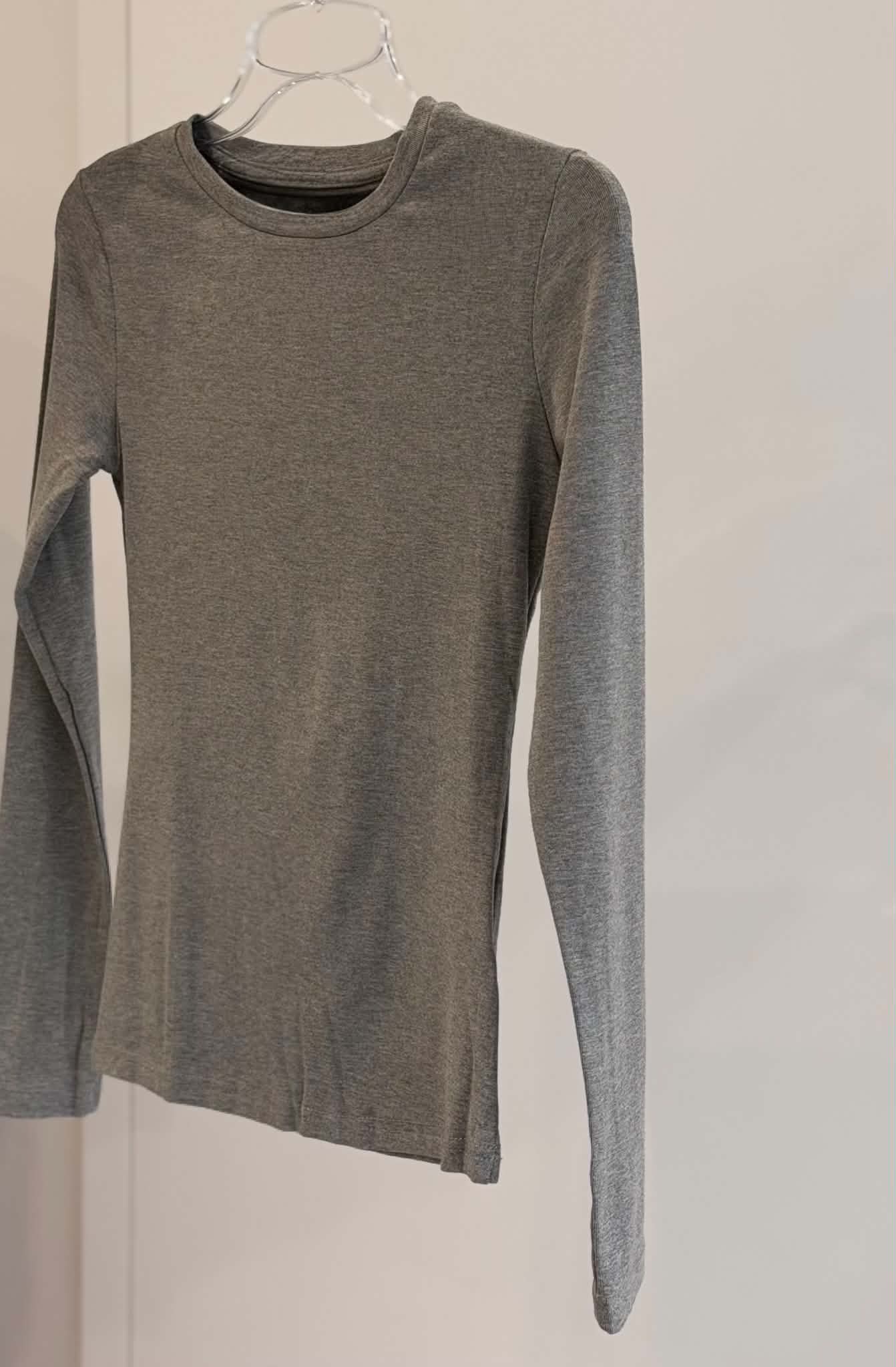 Bluzka BASIC Jasny-Ciemny Szary / Bordo / Czerwony - obrazek 5