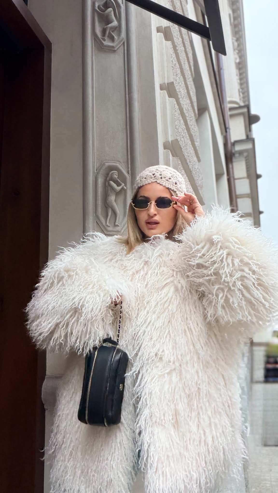 LAMA BLANCHE LIMITED EDITION – PREMIUM